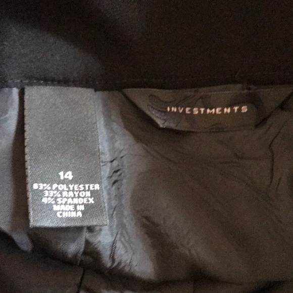 Black Skirt - Picture 3 of 3